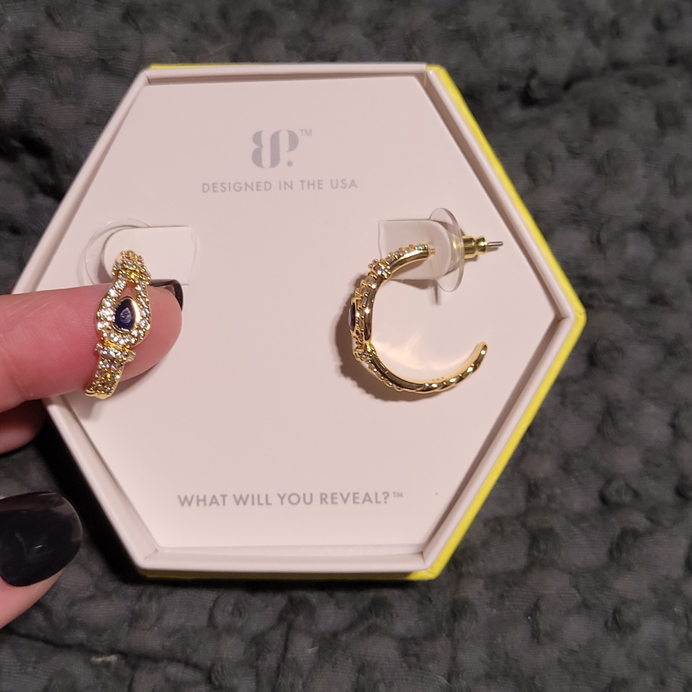 Gold Hoop Earrings with Sapphire
